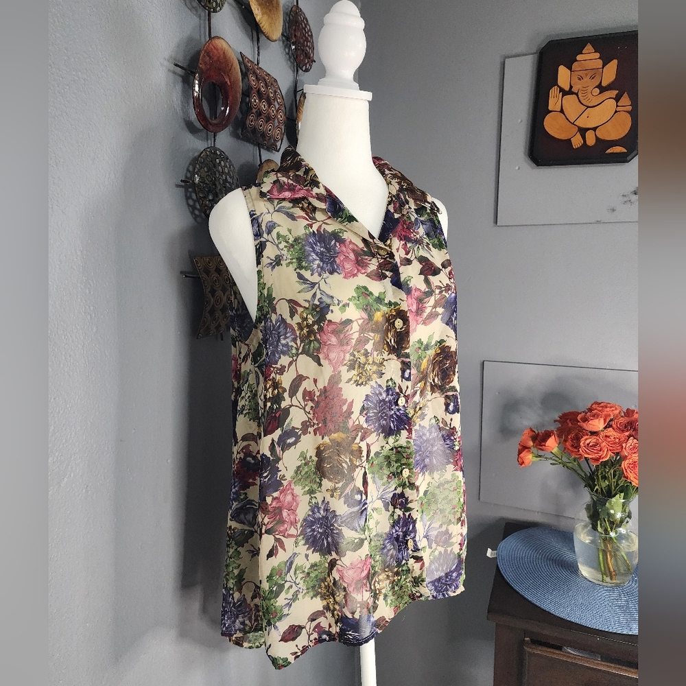 LOVELY DAY/  semi-transparent blouse/ M